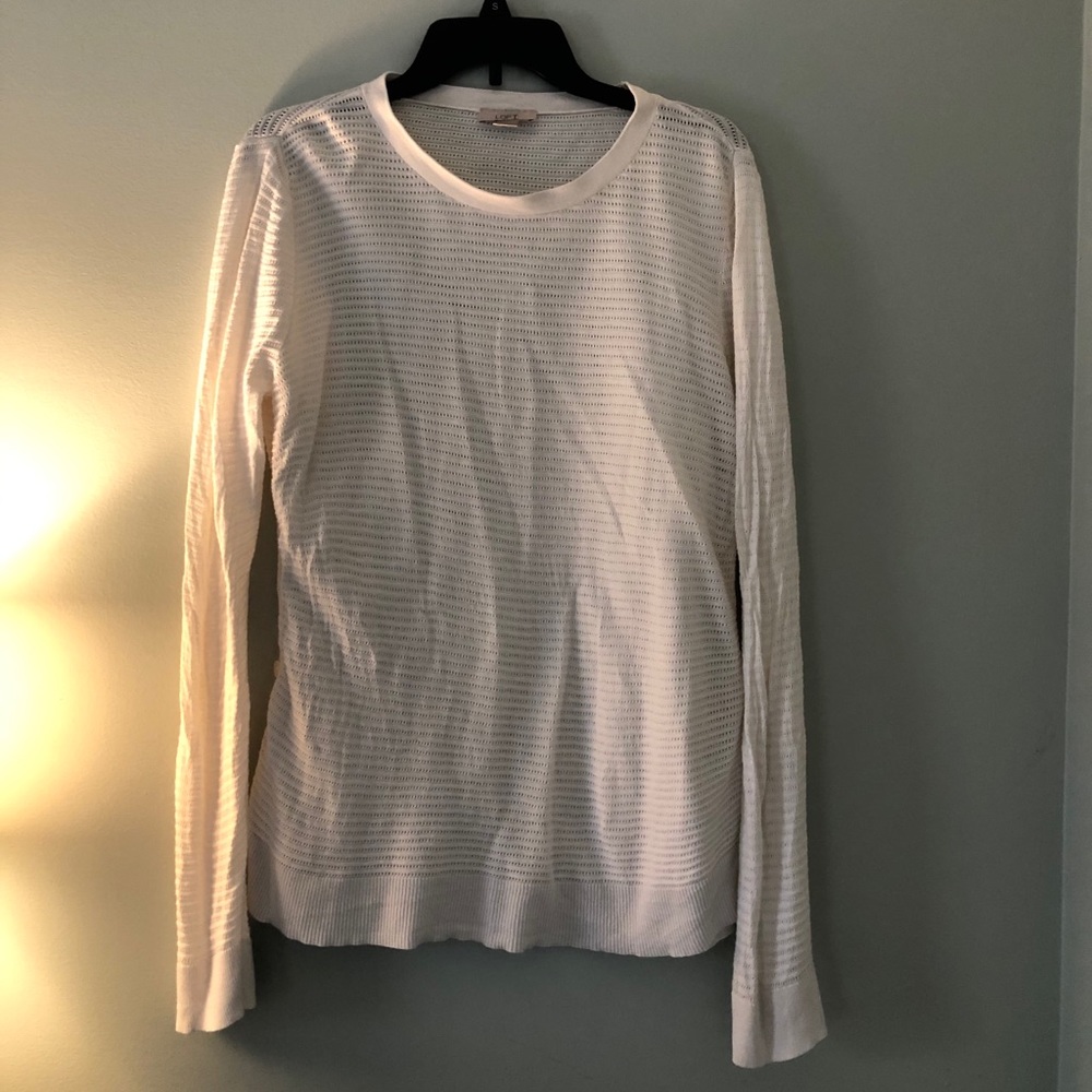 White Light Weight/ Thin Sweater. - image 1